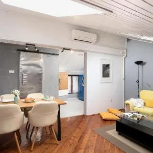 Relaxed Attic in the Old Town