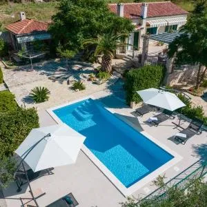 Villa Edi - with pool