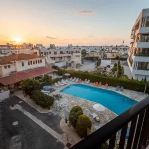 Alexis Apartments - Lovely 2-bedroom with swimming pool