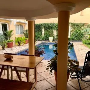 Two bedroom villa with private swimming pool and garden in Almadies