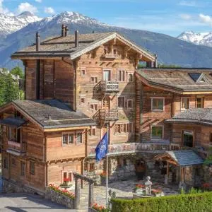 Hostellerie du Pas de l'Ours "Relais et Châteaux"