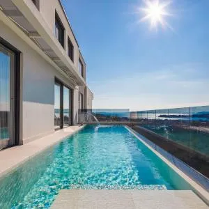 Villa Golden Hill with dream View prof Gym Wellness near Split