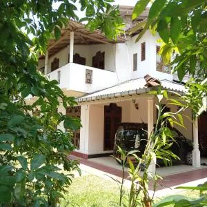 Charming 3-Bed Apartment in Weligama