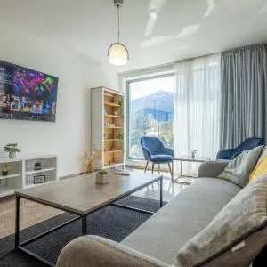 Julie's Sunni Cozy Apartment