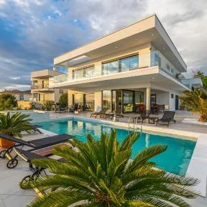 Villa Infinity
