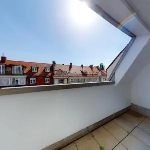 Spacious 4 Bedroom Apartment near City Center