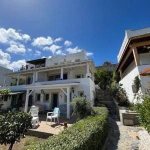 Sleeps 4, Villa with Amazing Sea and Nature View - AWZ 258