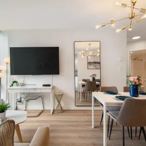 Best Location Downtown Chic Suites