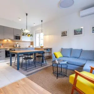 Split Luxury Suite