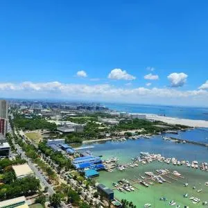 Stunning 1 BR Manila Bay View Flat with Spacious Balcony