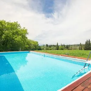Liberty Villa with private lawn and pool