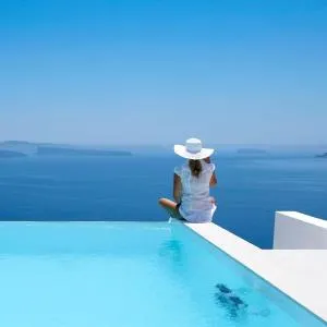Elegant Santorini House Villa Serenity Caldera ViewOutdoor Hot Tub Private Pool Oia