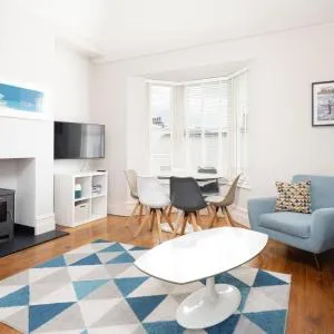 Spacious Sillwood Street 3 Bed 3 Bath