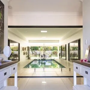 Villa Maasai - Coastal Luxury With a Heated Pool