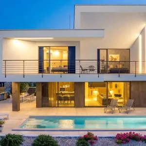 Modern Luxury Villa Olive