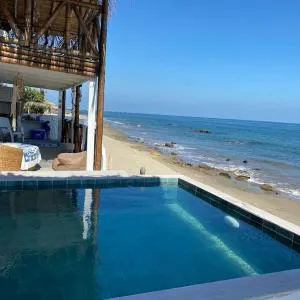 La Soñadora casa frente al mar con piscina