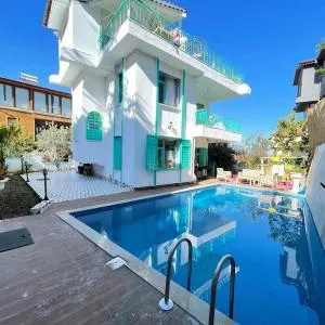 Villa with swiming pool 360 see view