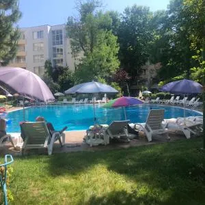 YASSEN 2 ROOM APARTMENT NEAR Sea WITH POOLVIEW