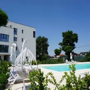 Rosi Residence