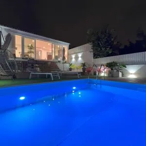 Central Beach Villa W/ Heated Pool, By TimeCooler