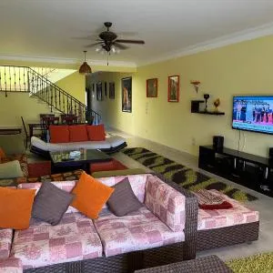 La Vista 5 - Luxury 265 sqm Beachfront Villa with Pool View, for Elite Groups Only