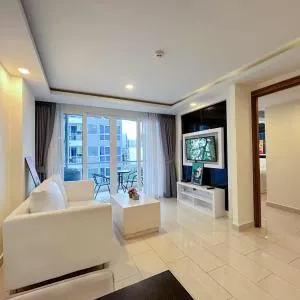 Grand Avenue Residence condominium