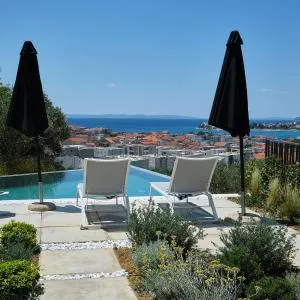 Stunning Split Villa - 5 Bedrooms - Villa Sei - Amazing Sea & City Views