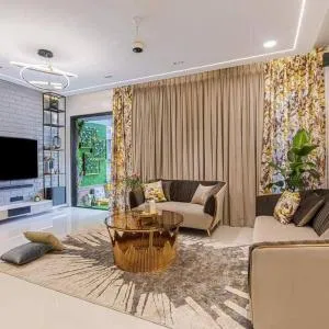 Chic & Luxurious 3BHK with View Near Amanora Mall