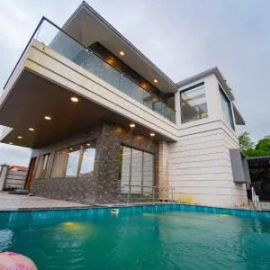 Royal Cabana - 6 BHK Luxury Villa by Royal Villa