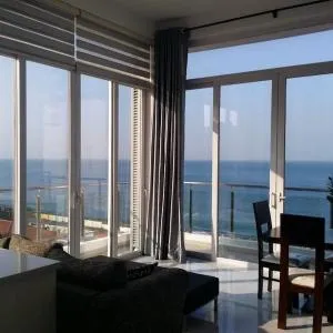 Spectacular Sea View 3 Bedrooms Apartment