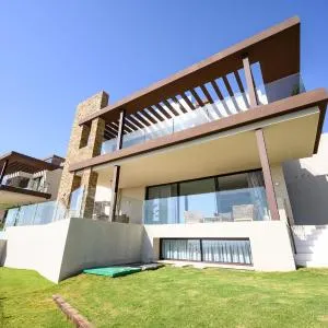 dobohomes - Stunning Villa with best views of Costa del Sol