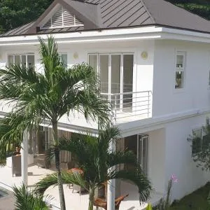 Las Brisas Villa