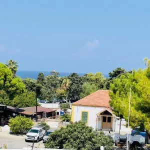 Cozy Sea View Retreat 1 min to Beach in Kyrenia