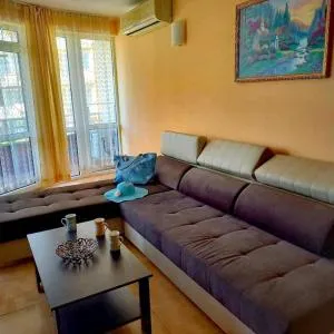 Central Plaza Apartment