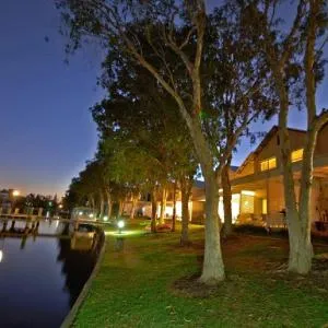 Noosa Entrance Waterfront Resort