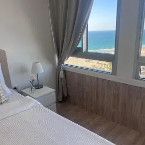 Apartments 1126 Colony Beach with Pool Bat Yam Tel Aviv