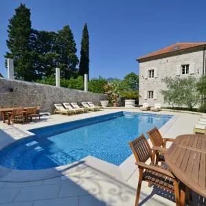 Vila Nikčević Apartments