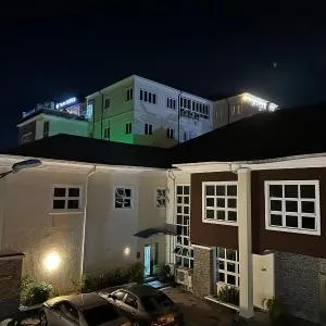 Vinpy hotels