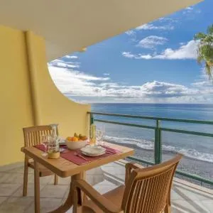 Tranquil Beachside Stay - Atlantic Gardens Beach
