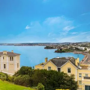 Stunning Sea View Central Torbay Home with Parking