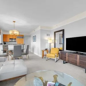 2 Bedroom OR King Studio Suites Four Seasons Hotel Miami Free Wi-Fi & Free Parking