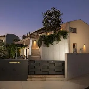 Casa Arbor Blanco in Fazana with sauna & sea view only 500 meters from the beach