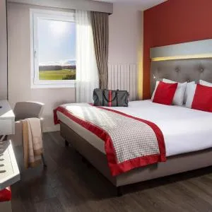 Everness Hotel & Resort