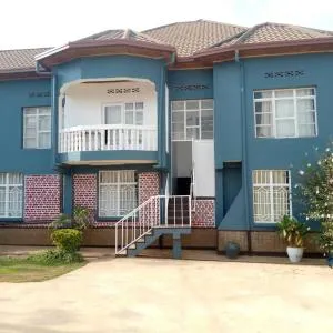 Stunning 6-Bed Apartment in Kigali