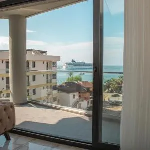 Amazing 2 Bedroom Apartment in Top Location