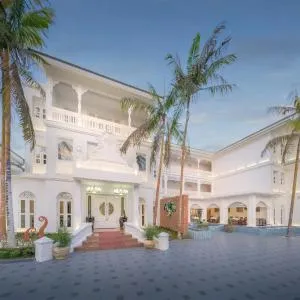 Lanna Inthan Hotel & Resort