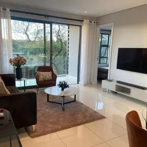 Load-Shedding Free Trendy 2-bed 2-bath Apartment