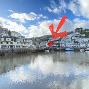 LOOE - Super Stylish and the only TWO PRIVATE APARTMENTS in this 17th CENTURY COTTAGE - APARTMENT 2 HAS A KIDS CABIN BUNK ROOM - Book both apartments for ONE LARGE HOUSE as there is a Private Connecting Door In Lobby!!