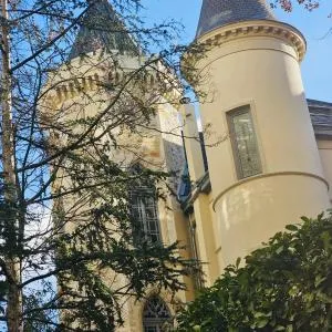 Château GrandClément- Appartement 4 personnes Piscine-Parc