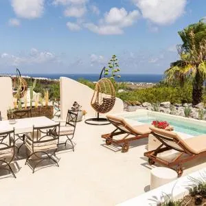 Luxury Santorini Villa - 3 Bedroom Villa - Private Jetted Pool with Sea and Sunset Views - Finikia
